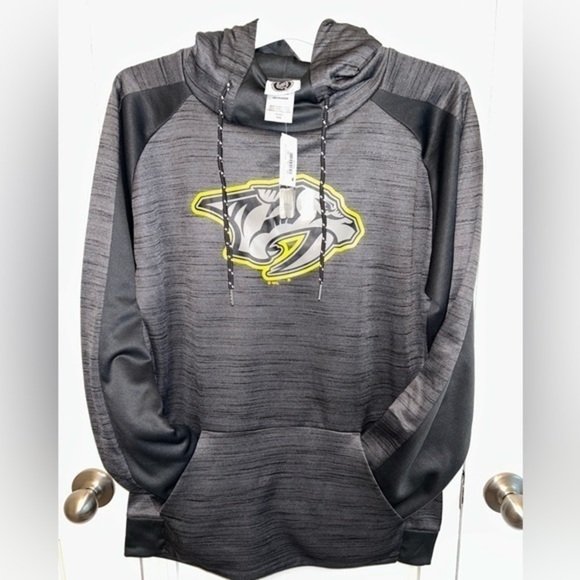 NWT Nashville Predators‎ NHL licensed hoodie - sz Small - Picture 5 of 6